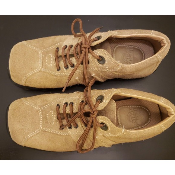 Dr. Marten 8A99 Air Wair Tan Suede Laceup Casual Shoes Men's Sz 6 Women's Sz 7.5 - Picture 2 of 15
